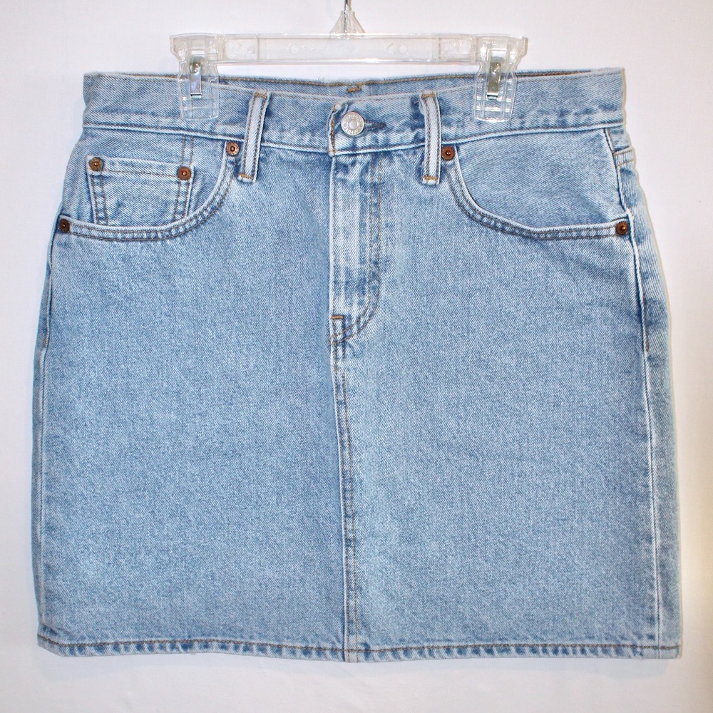 28 Levi's Light Denim Jean Skirt
